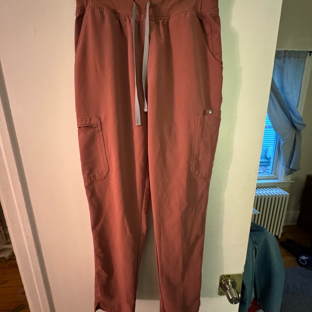 Figs Yola skinny scrub pant Mauve tall